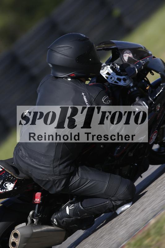 /Archiv-2023/75 29.09.2023 Speer Racing ADR/Gruppe gelb/backside